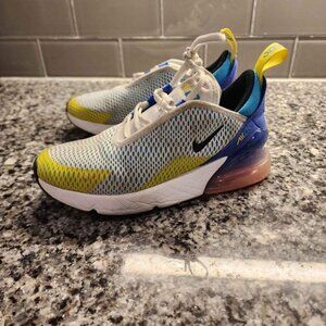 Youth Nike 270s - Size 1